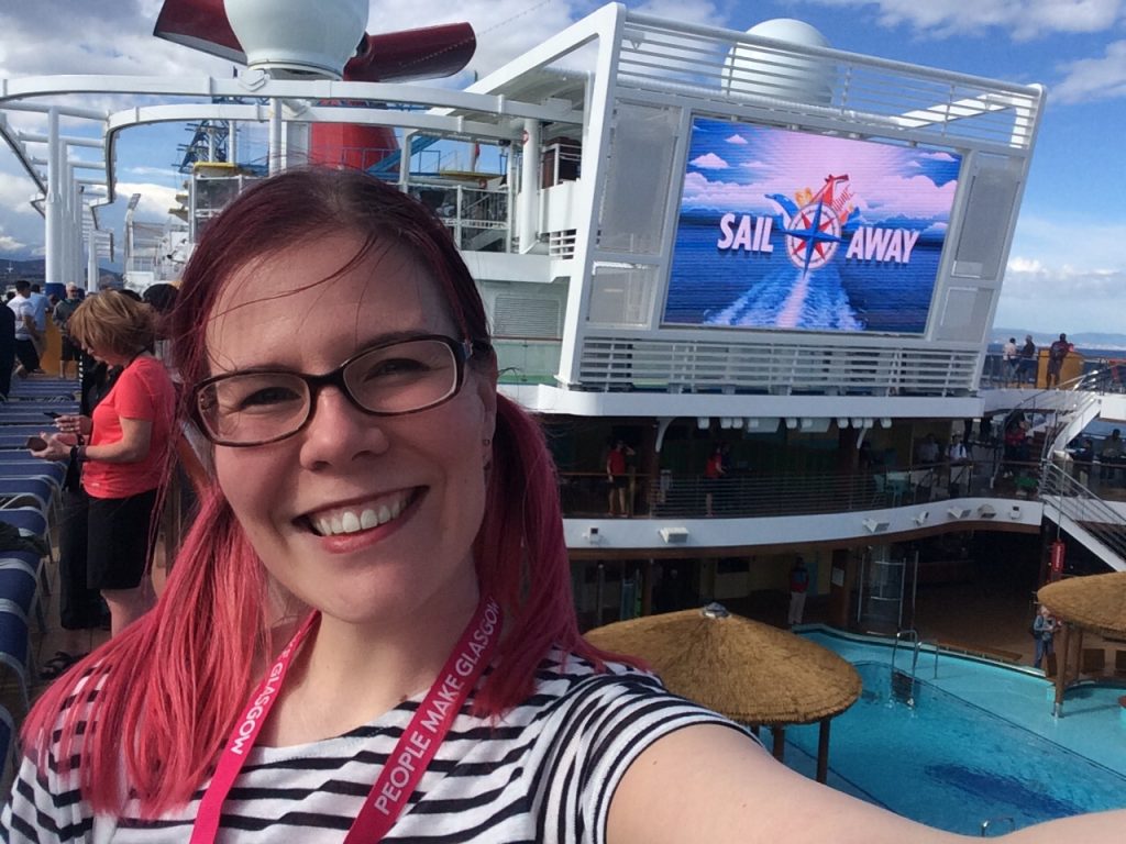 vegancruiser on Carnival Horizon lido