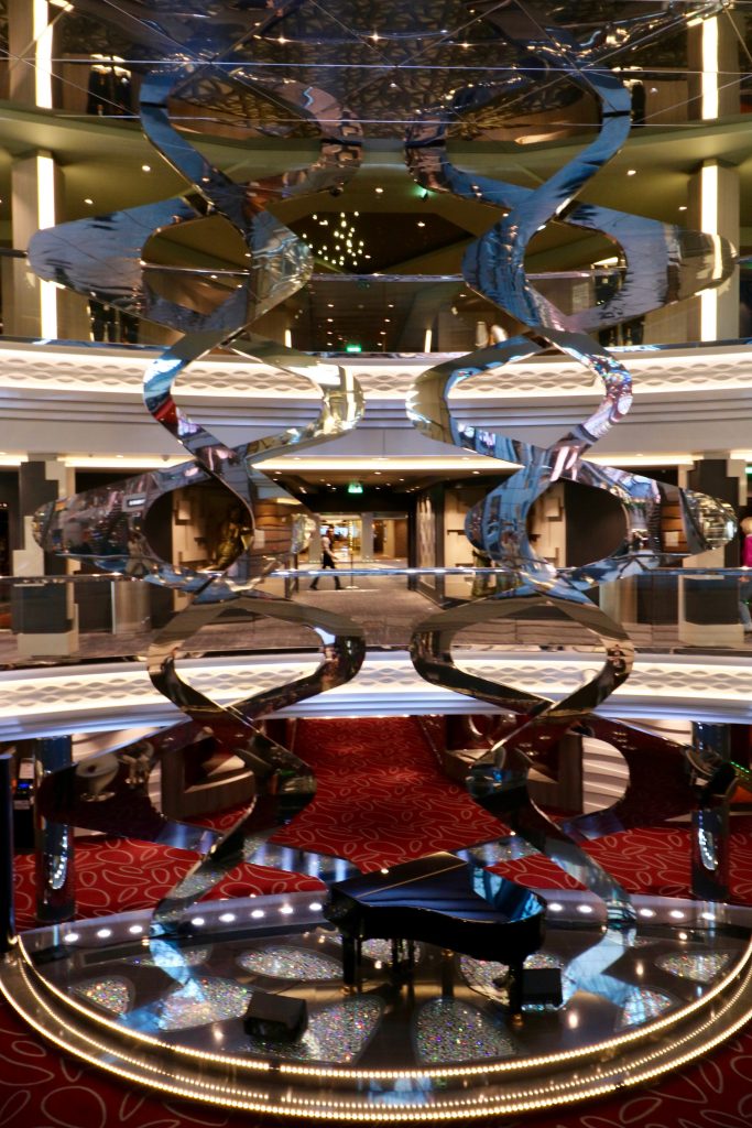 Meraviglia infinity atrium centrepiece