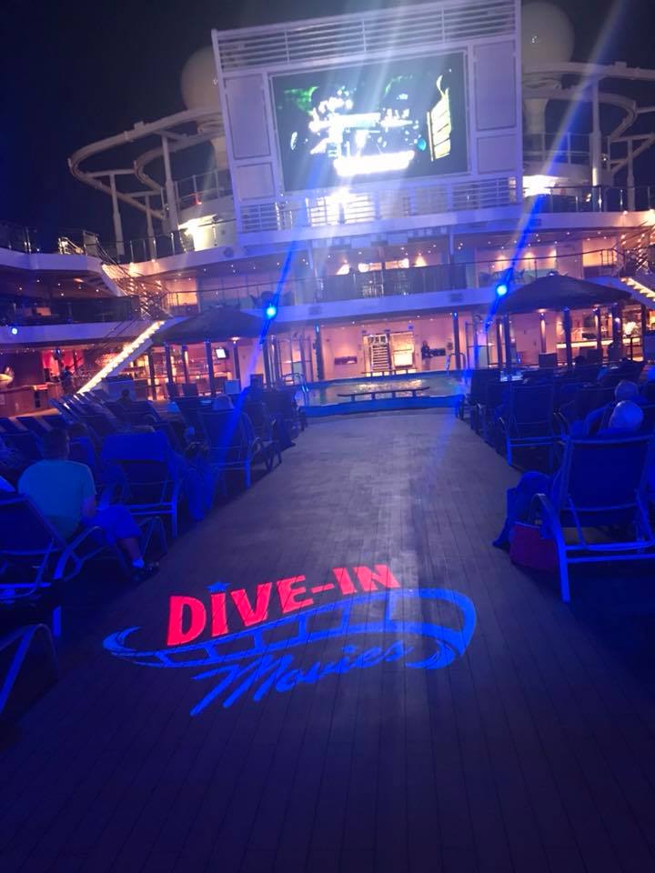 Dive in Movies Carnival Panorama Horizon deck at night